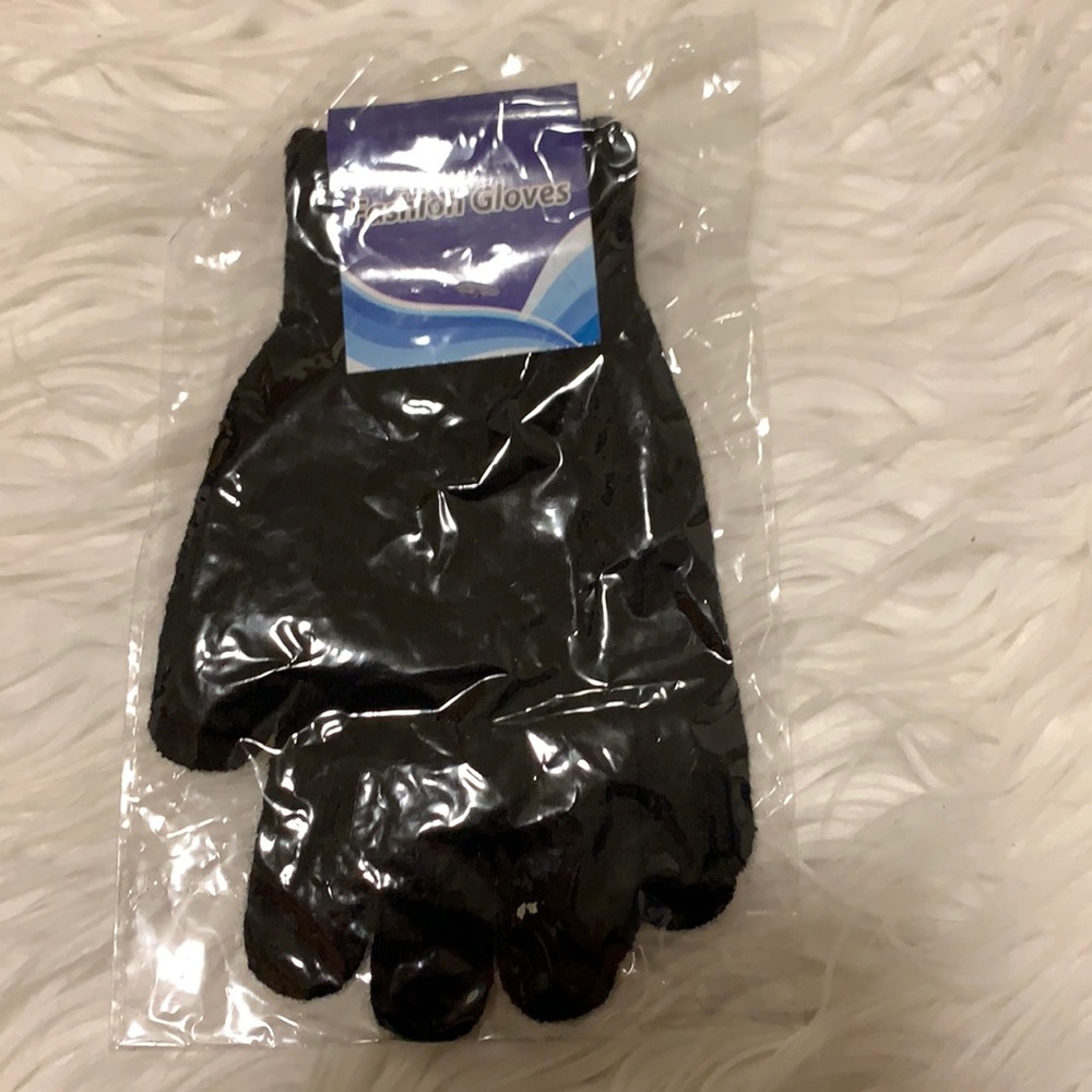 Black Gloves